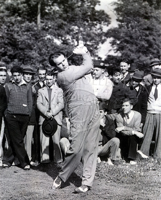 Ralph Guldahl swinging at the Masters.