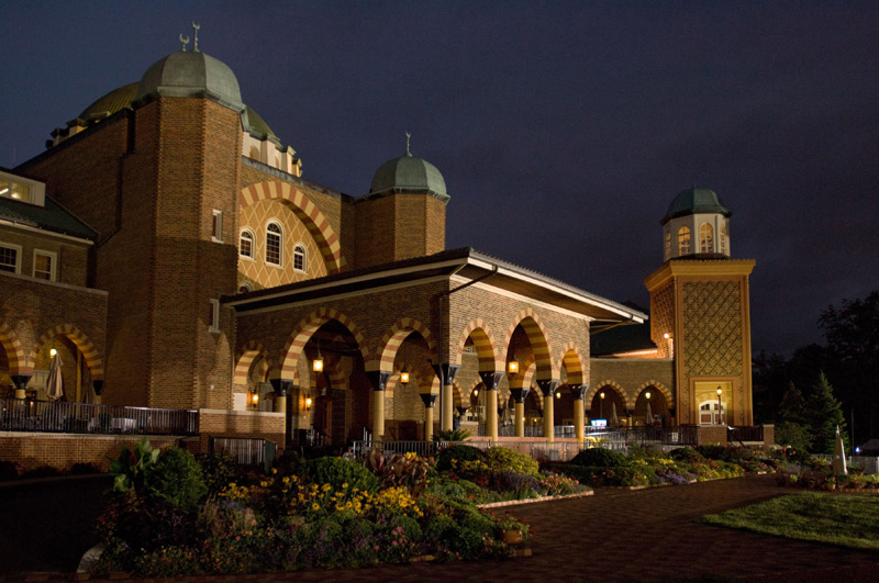Medinah Clubhouse entrance at night